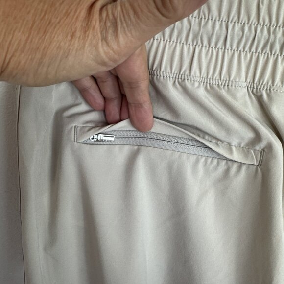 Athleta Women's 12 Avenue Wide Leg Crop Pants Beige EUC - Picture 6 of 12